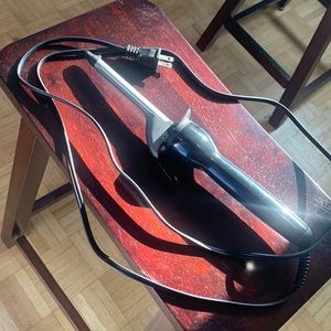 1/2 inch Curling Iron (Revlon)